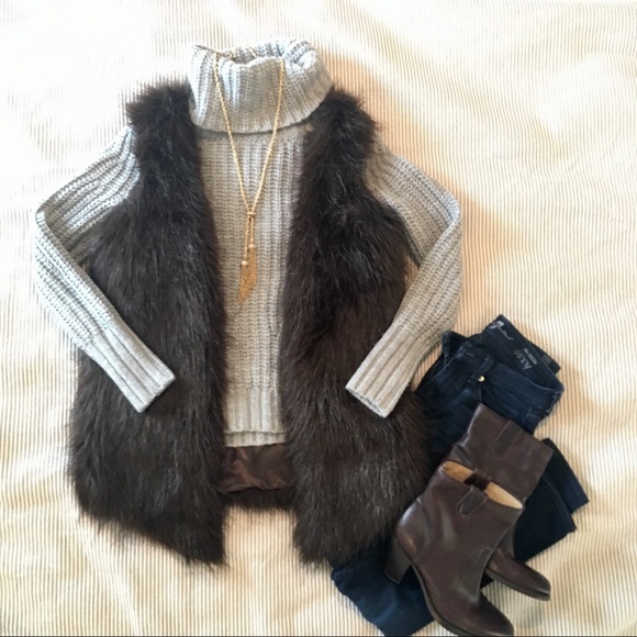 Kensie Jackets & Blazers - Kensie fur vest